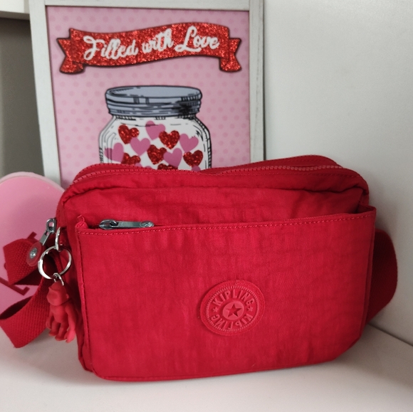 Kipling Handbags - ♥️ EUC Kipling Brand Damian Nylon Adjustable Strap Crossbody Bag, Red, Small